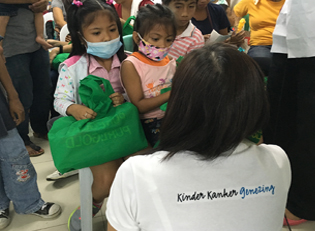 Kinder Kanker Genezing in de Filipijnen