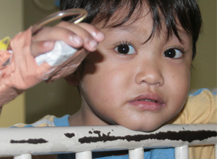 ziek kind in Filipijnen
